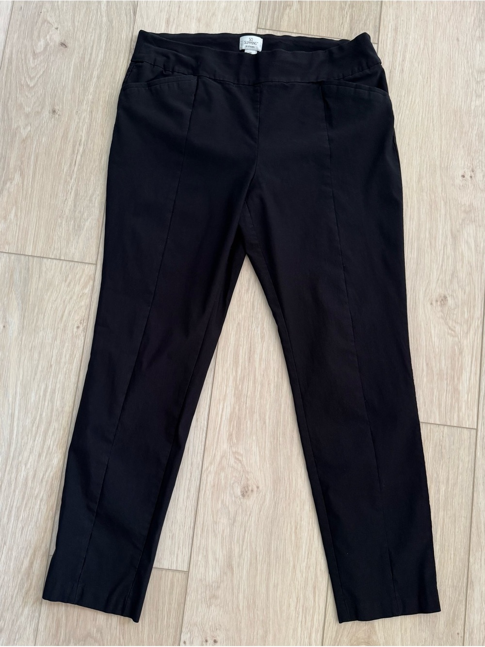 Chico’s So Slimming black womens dress pants size 3 / 16 US flat front stretch